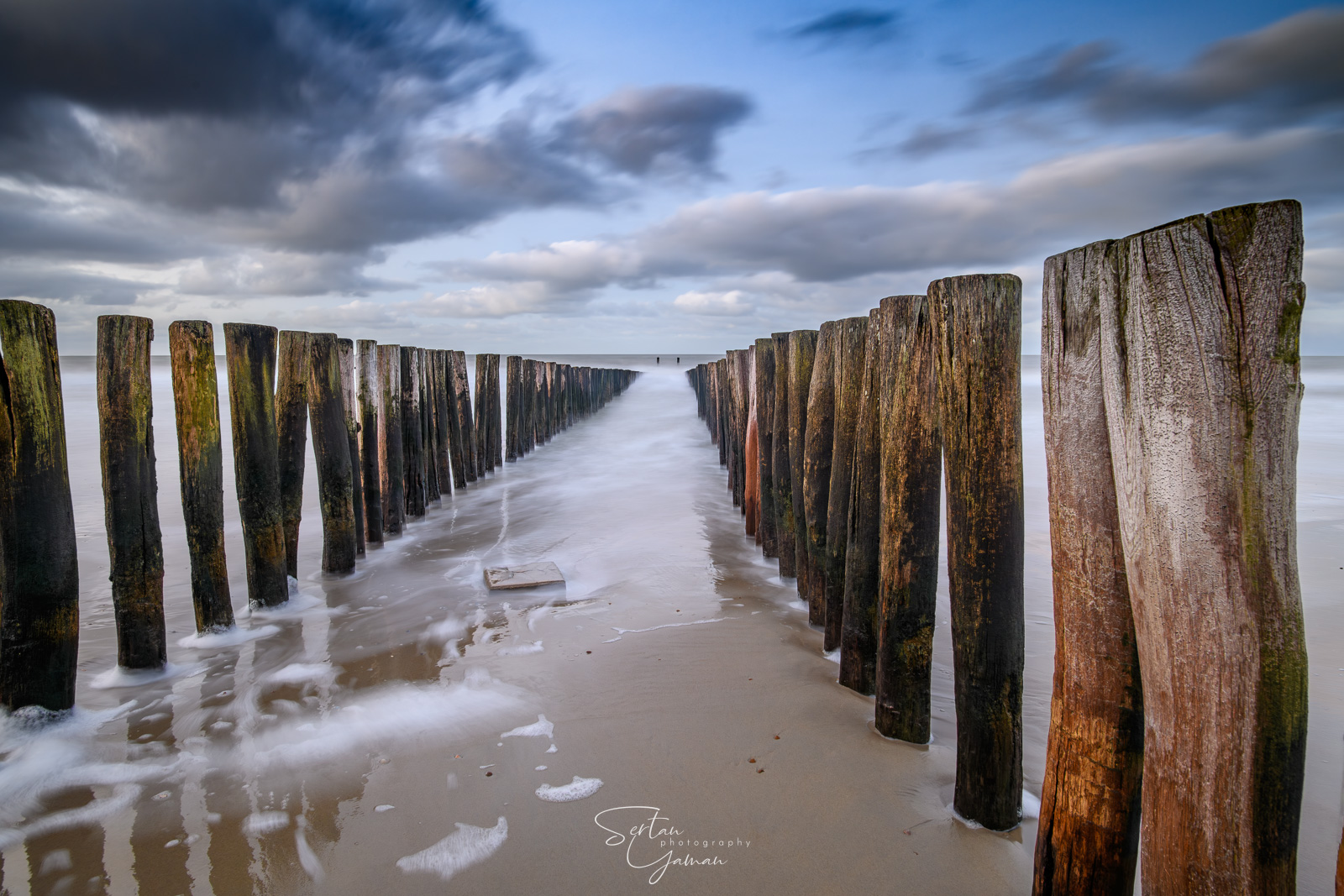 Piers in Renesse Strand